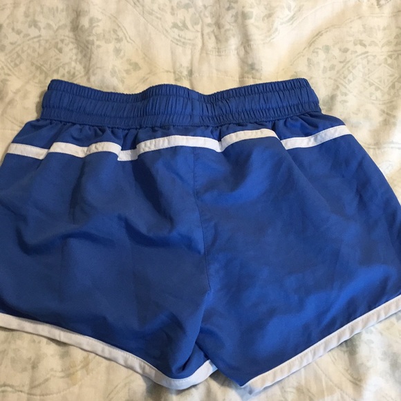 Shorts - Picture 3 of 3